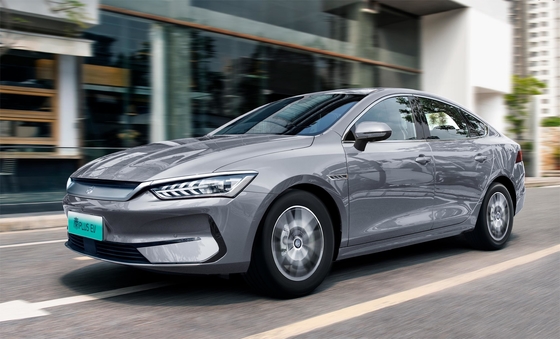 ซีดานครอบครัวไฟฟ้าที่ขายดีที่สุดของ BYD คือ Qin plus EV มีระยะทาง 500 กม.