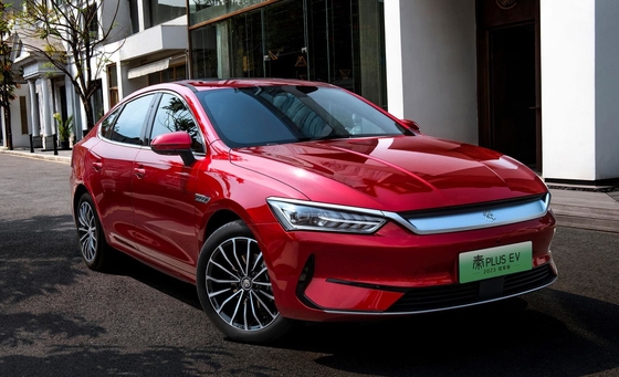ซีดานครอบครัวไฟฟ้าที่ขายดีที่สุดของ BYD คือ Qin plus EV มีระยะทาง 500 กม.