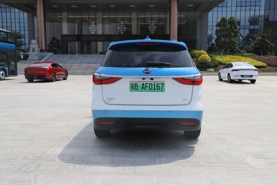 รถแท็กซี่ไฟฟ้าที่ขายดีที่สุดของ BYD คือ e6 ใหม่ มีระยะทาง 500KM