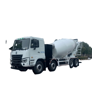 Geely ระยะไกล G1E รถบรรทุกผสมไฟฟ้าบริสุทธิ์ 8x4 ชาร์จเอดิชั่น