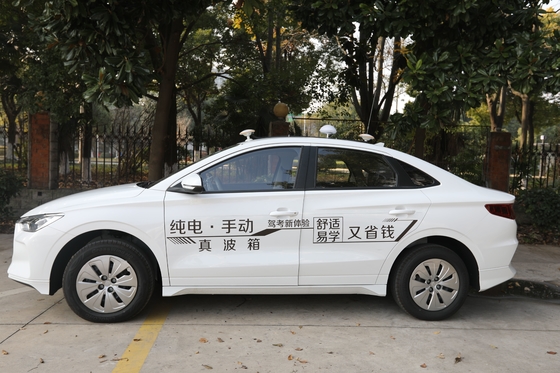 BYD ไฟฟ้าบริสุทธิ์ e3 Exam ยานพาหนะพิเศษ มีระยะทาง 350 กิโลเมตร