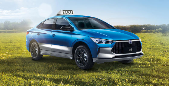 รถแท็กซี่ไฟฟ้า BYD E3 วิ่งได้ระยะทาง 401 กม. การขนส่งที่ราบรื่น