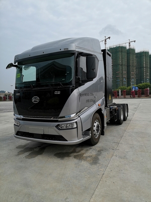 ขายร้อน 282 กิโลวัตต์ / ชั่วโมงของไฟฟ้า, BYD 6x4 เครื่องดึงไฟฟ้าบริสุทธิ์อุปกรณ์อุปกรณ์สําหรับท่าเรือ