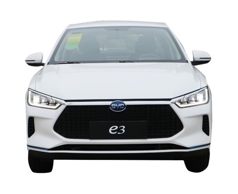 ผลิตในประเทศจีน ด้วยระยะทาง 401KM BYD รถไฟฟ้าบริสุทธิ์ e3 รถแบ่งเมือง