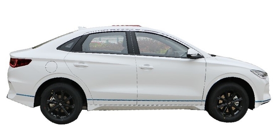 ผลิตในประเทศจีน ด้วยระยะทาง 401KM BYD รถไฟฟ้าบริสุทธิ์ e3 รถแบ่งเมือง